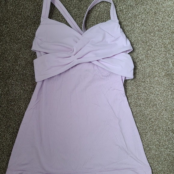 Lululemon workout tank - Picture 1 of 3
